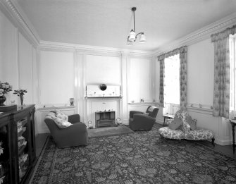 Interior.
First floor, SW apartment, view of S wall.
Digital image of BW 1157