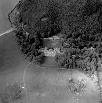Raasay, Raasay House.
Oblique aerial view from South. Digital image of B/18707.