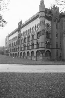 View from SW showing WNW and SSW fronts of 'Doge's Palace' block