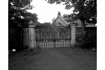Detail of entrance gates.
Digital image of AY 3306.