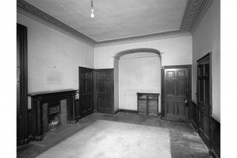 General view of South-East room on the ground floor from East.
digital image of A 33699.