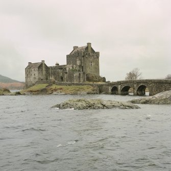 Eilean Donan Castle.
General view from South-East.