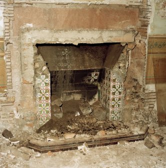 Interior.
Detail of fireplace.
