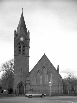 Lochgilphead, Lochgilphead Parish Church.
General view from South.