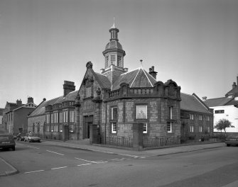 Campbeltown, Hall Street, Campbeltown Library and Museum.
General view from East.