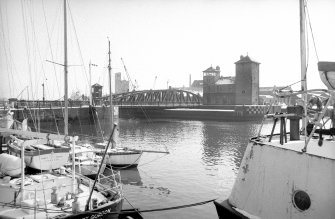 View from NW showing WSW front of bridge with control tower on right