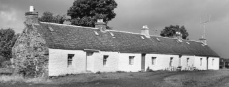 Luing, Toberonochy Village, cottages.
General view of cottages, no.s 4, 5, 6, 7.