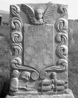 Kilchousland Church, Huie tombstone.
General view of Huie tombstone.
Insc: 'To Let Me Live, To Let Me Die, Y't I May Live, Eternallie'.