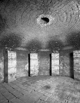 Interior.
Interior of specimen kiln.
Digital image of AB 5981.