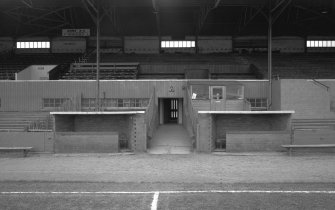 Perth, Dunkeld Road, Muirton Park Stadium.
View of players entrance to park and 'dugouts'.
Digital image of B 14294.