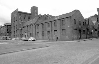 View from SE showing SSW front (Forbes Street front) and part of ESE front (Cubie Street front)