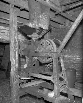 Scar Steading: Detail of grain bruiser.
Digital image of D 3374