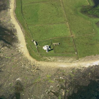 Oblique aerial view of Sanday, Start Farm and steading, taken from the NE