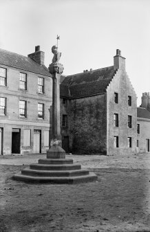 Crail.
View of Mercat Cross and south side of Marketgate.
