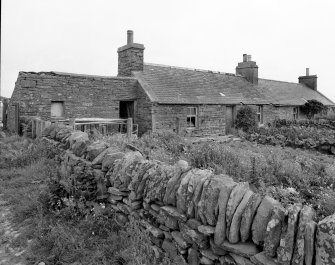 View of workers' houses from SW.
Digital images of D 3280