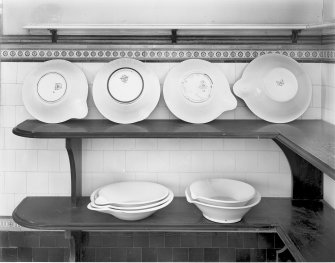 Specimen cooling-dishes
Digital image of IN 1630