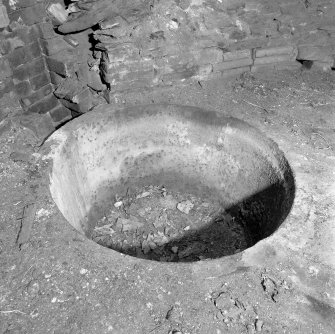 Kiln interior, detail of bowl above hearth.
Digital image of D 23984