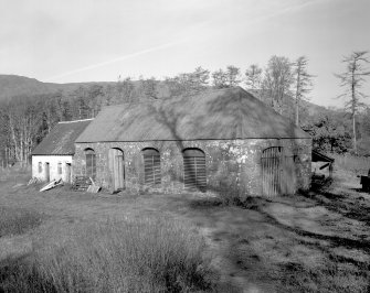 Barn, general view form SW
Digital images of RC 1457