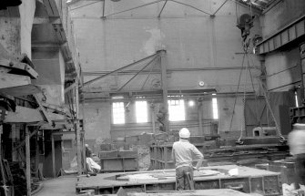 Interior
View showing wall crane