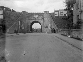 Edinburgh, Union Canal, Slateford.
General view of bridge over Slateford Road.
