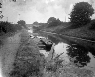 Edinburgh, Union Canal.
General view of canal and towing path.
