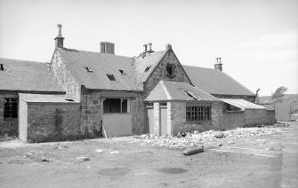 View from ESE showing ENE and SSE fronts of office block