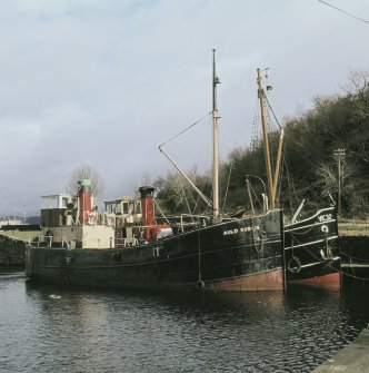 View from WSW showing puffers in basin