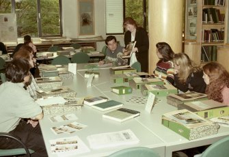 RCAHMS AT WORK
Interior view of the library showing Veronica Steele with a group of students.