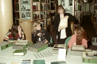 RCAHMS AT WORK
Interior view of the library showing Veronica Steele with a group of students.