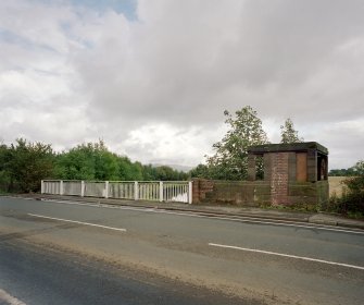 Hungryside Bridge, Forth and Clyde Canal, Lifting Bridge
View from SW
Digital image of D/58832/cn