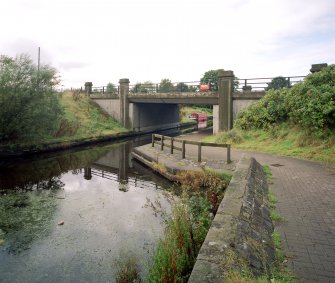 Glasgow Bridge, Forth and Clyde Canal, Swing Bridge
View from East
Digital image of D/58856/cn