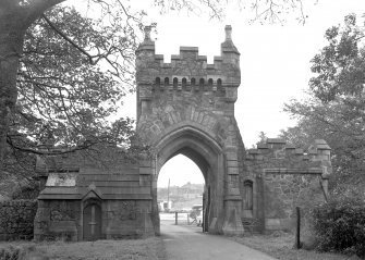 View looking through arched entrance to town
Digital image of RC 255