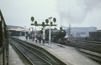 Somerset
View showing castle class locomotive no 7019 in Temple Meads station, Bristol