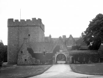 Drum Castle. General view from North.
Digital image of AB 1363