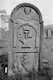 Kenmore, Kenmore Parish Church, Graveyard.
Detail of headstone of Donald McIntyre dated 1794
Digital image of PT 14283