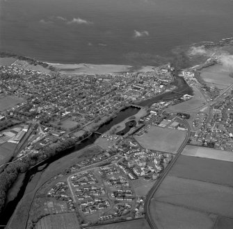 Thurso, oblique aerial view, taken from the SSW.