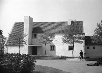 Council for Art and Industry. Country House designed by Basil Spence. View of entrance front.