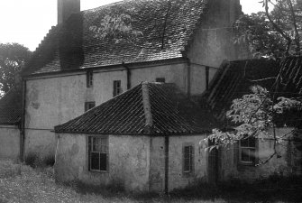 View of farmhouse from N.