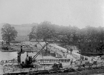 Tilting weir and intake screens.
Photographic copy of Plate 42, Volume 198, PA 123.