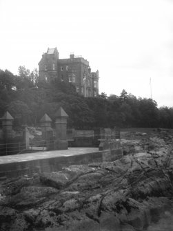 General view of Castle Wemyss and pier.