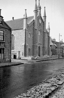 View of St Andrew's Parish Church, High Street, Inverurie, from south east.