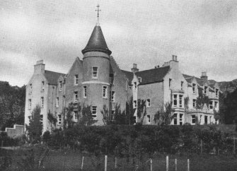 Kingairloch House.
General view.
