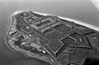 Oblique aerial view centred on Fort George, looking to the WNW.