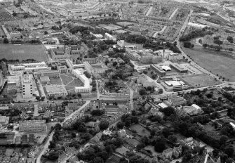 Oblique aerial view centred on Old Aberdeen and the University, looking to the S.