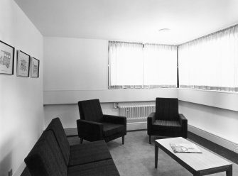 Married Quarters, tower block (Block F)
Interior.
Lounge.