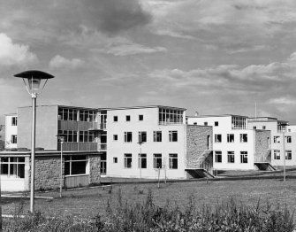 East Kilbride, Westwood, Duncanrig Secondary School.
Photographic view of classroom block.
Insc on verso:  'Classroom Block from S.W. Administration Block in Left Foreground.  Classroom Esape balconies on 2nd floor demanded by Firemaster'.