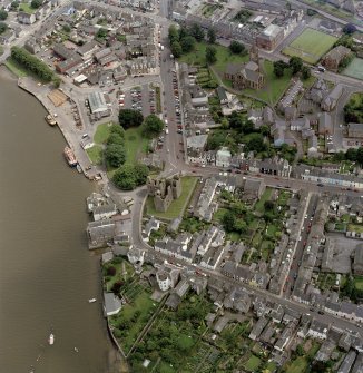 Oblique aerial view of Kirkcudbright centred on MacLellan's Tower, taken from the WNW.