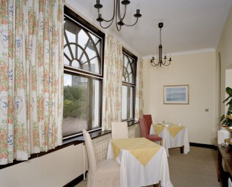 Interior. View of sun lounge