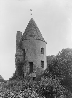 Largo Tower, general view.