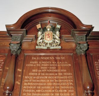 Trades House, interior
Saloon, view of wooden wall panelling with inscription
